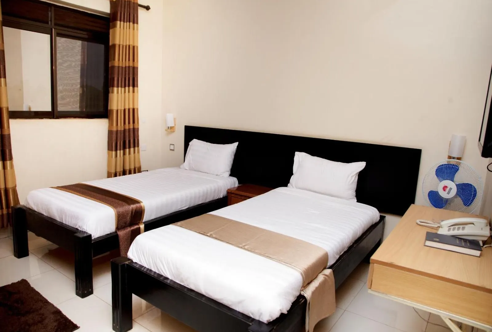 Ubuntu Palace Hotel Kampala 2*,